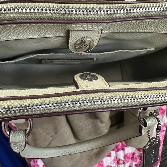 COACH leather bag - Picture 2 of 3